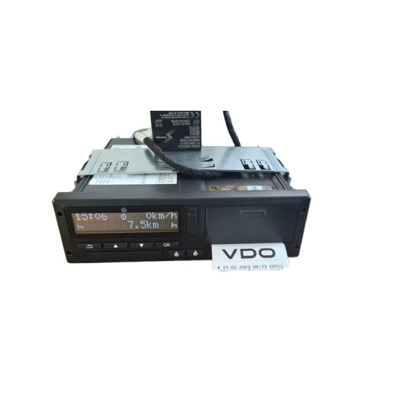 VDO 4.0 G2V1 MAN intelligens tachográf (AKTIVÁLT) + KITAS 4 jeladó