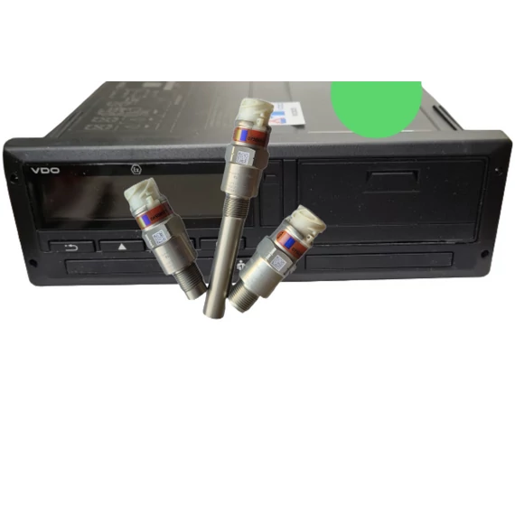 VDO 4.1a G2V2 ZÖLD univerzális intelligens tachográf - 120 Ohm lezáró ellenállással + KITAS 4 jeladó